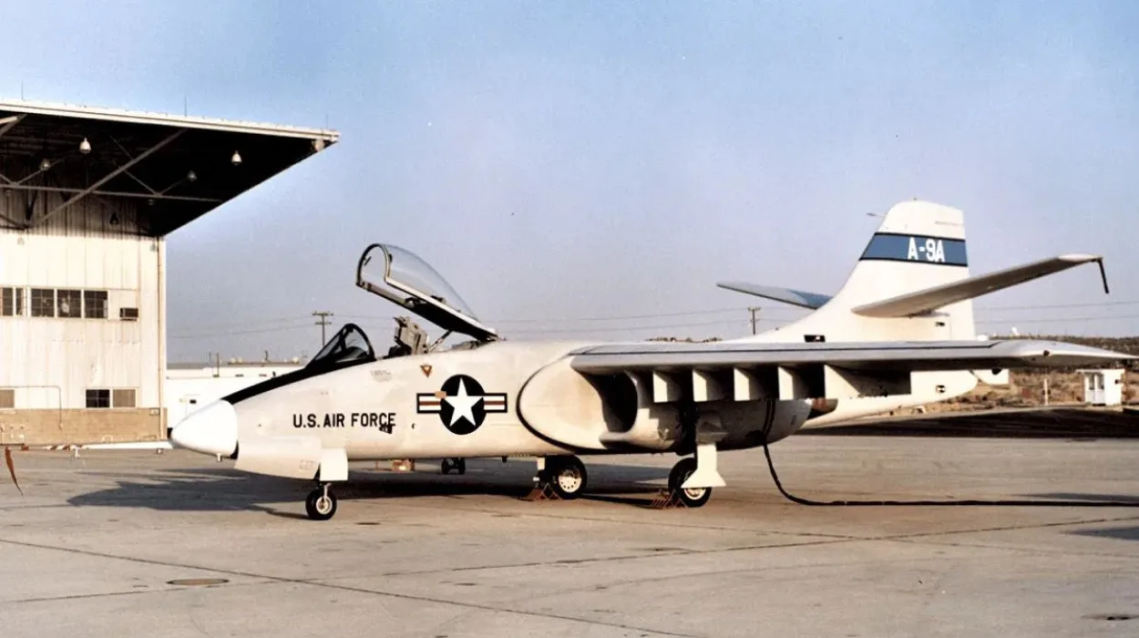 Aperçu complet du Northrop YA-9 Avion d’attaque expérimental américain
