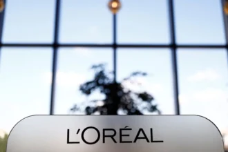 Buy L'Oréal: The stock is emerging from a wait-and-see approach ahead of quarterly results