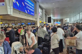 Des « dents arrachées et du sang sur les sièges » : un vol dévié vers l’aéroport de Bruxelles après une scène totalement folle