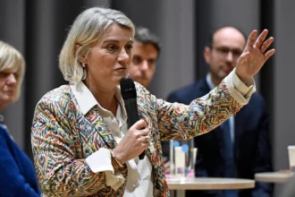 Désinformation en santé la ministre annonce une stratégie pour la riposte