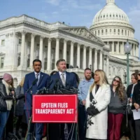 Dossiers Epstein la Maison-Blanche explose de colère