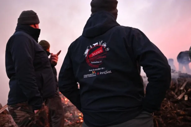 Grogne du monde agricole - L'action d'agriculteurs à l'aéroport d'Ostende pourrait durer plusieurs jours