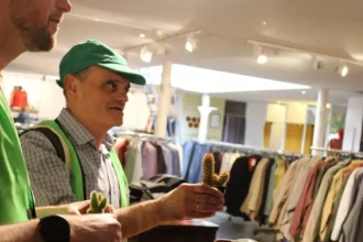 L’ACV offre des cactus dans le Brabant flamand pour protester contre les politiques de travail