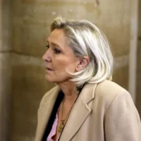 EN DIRECT - Procès en appel de Marine Le Pen : "Le Parlement européen n'a pas joué son rôle d'alerte tel qu'il aurait dû le jouer"