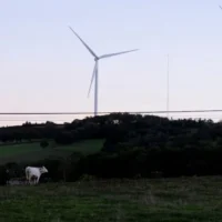 L’UE en bonne voie pour atteindre son objectif climatique 2030, selon la Commission