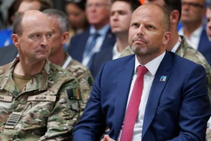 La Belgique envoie un officier au Groenland pour démonter son « engagement au sein de l’OTAN »