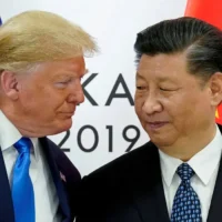 La Chine critique la menace de Trump d’un tarif de 10 % contre les pays alliés aux BRICS