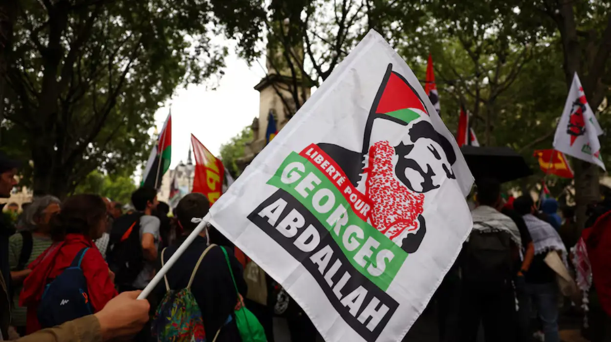 La France va libérer le militant libanais Georges Abdallah sous condition d'exil