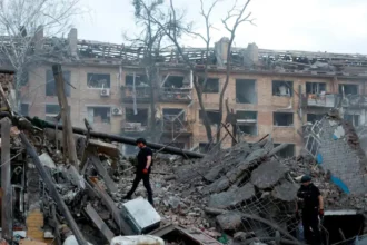 La Russie affirme que l'Ukraine doit initier des pourparlers de paix directs