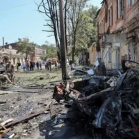 La Russie attaque l'Ukraine avec un record de 728 drones et missiles