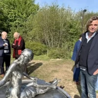 Le campus de KU Leuven à Courtrai fête ses 60 ans avec la statue Lukka