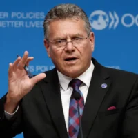 Le commissaire européen au commerce se rend à Washington pour des discussions tarifaires