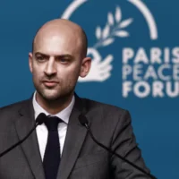 Le ministre français des Affaires étrangères affirme que le Groenland appartient à l’Europe