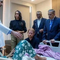 L'émouvante rencontre de Meghan et Harry avec des enfants blessés de Gaza