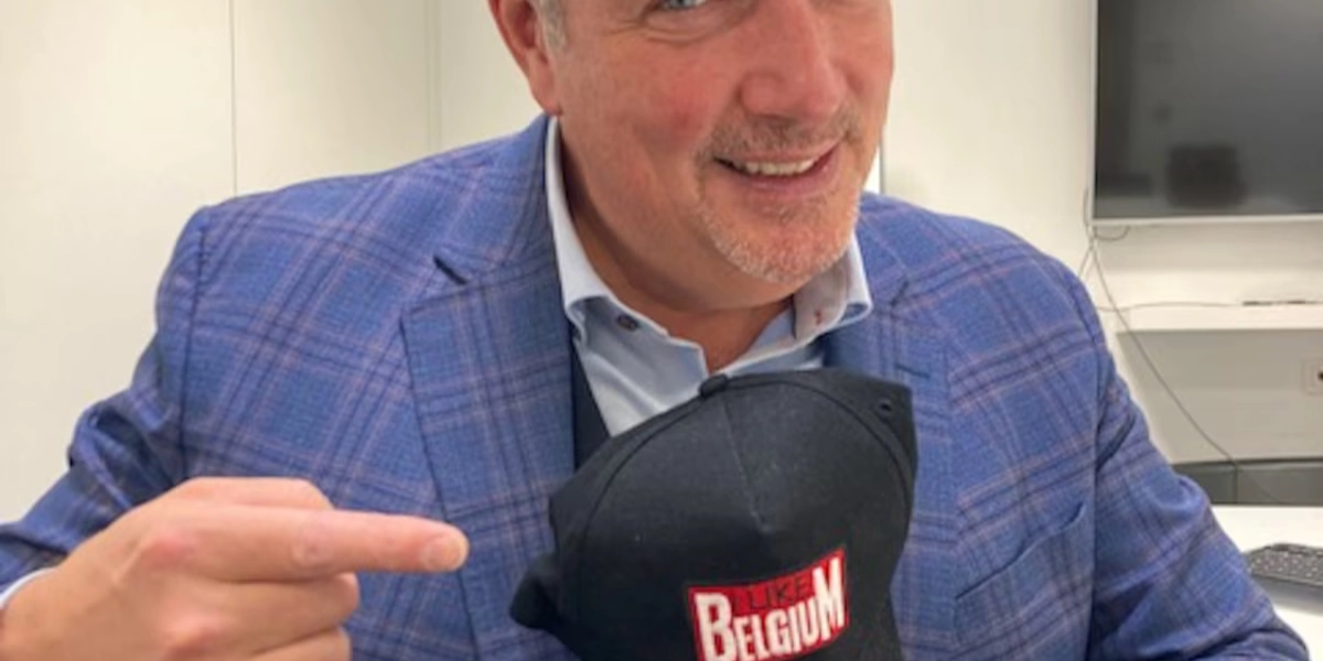 Messmer: "Une séance d'hypnose pour un gouvernement à Bruxelles"