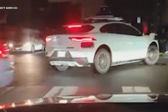 Panne Waymo : Blackout PG&E Paralysie les Voitures à SF