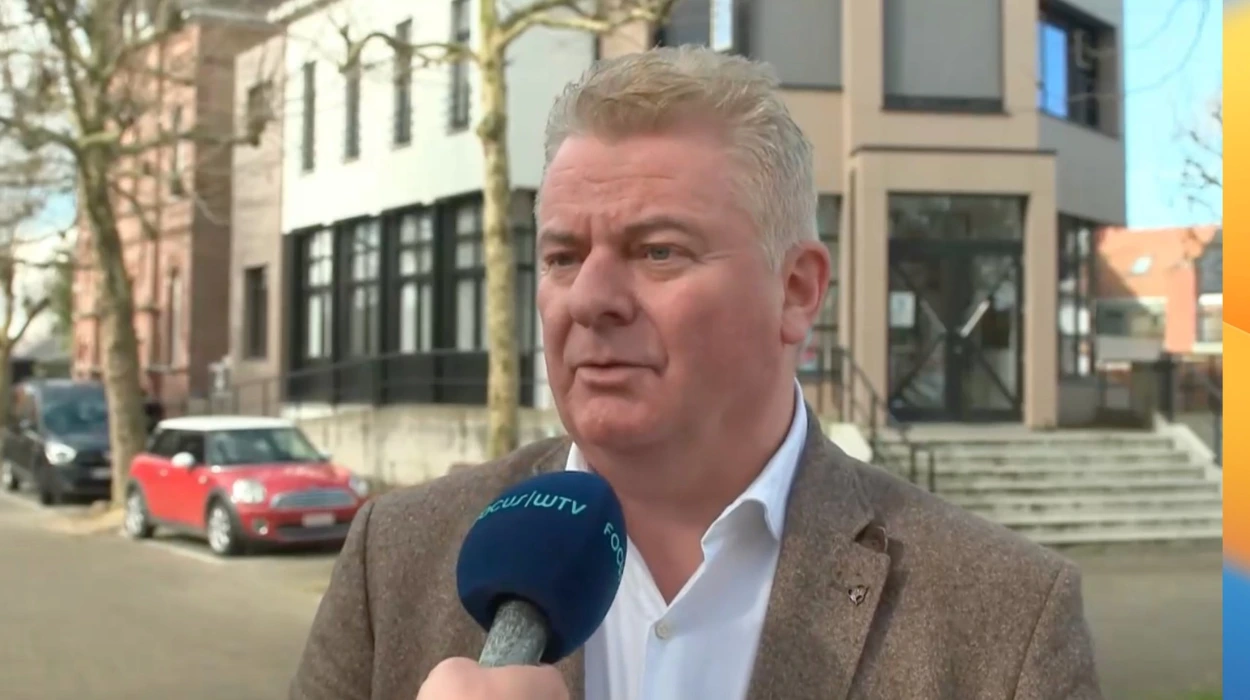 Pas de recours de Dumarey alors que Crevits bloque sa nomination comme bourgmestre pour conflit d’intérêts