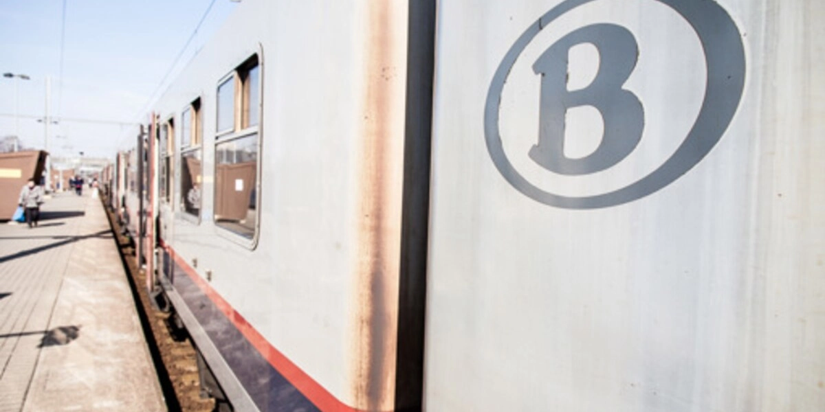 Trafic ferroviaire interrompu entre Ypres et Poperinge mercredi soir : une personne renversée sur les voies