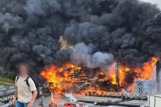 Un incendie détruit la scène Orbyz de Tomorrowland 2025 avant le début du festival