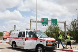 Un missile houthi frappe près de l’aéroport Ben Gourion en Israël