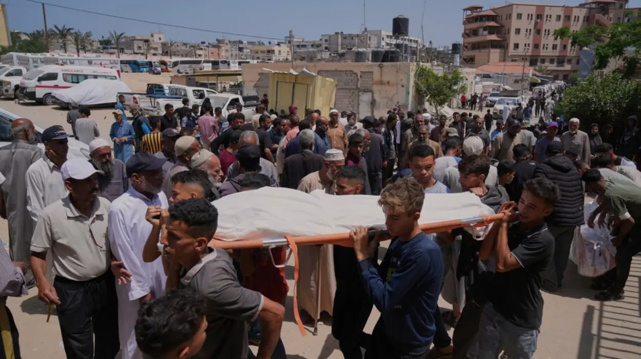 Une frappe israélienne près d’un site d’aide à Gaza fait 31 morts