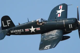 Vought F4U Corsair Un Avion de Chasse Légendaire